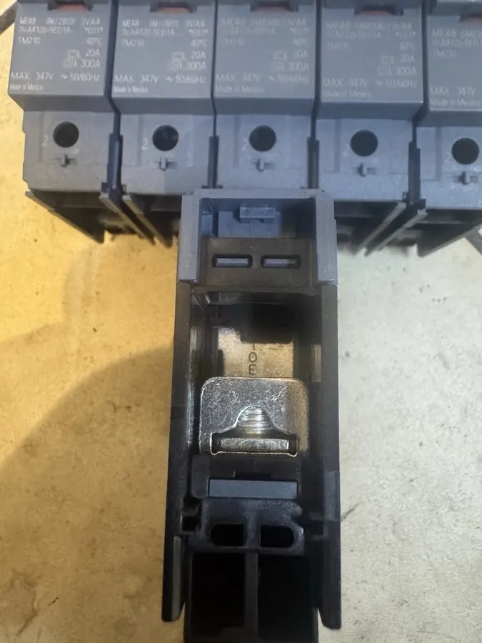 Автоматический выключатель TAKE OUT SIEMENS 3VA4120-5ED14-0AA0 CIRCUIT BREAKER 1