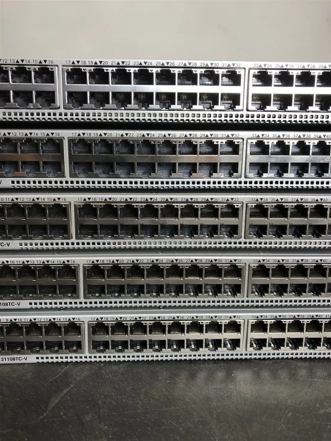 Коммутатор Cisco N3K-C31108TC-V 48-Port 10Gbase-T RJ45 6 QSFP28 & Dual AC *1-YEA