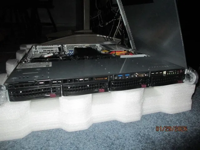 Сервер Supermicro SYS-5019P-M 1U Server Xeon Gold 5115 64GB RAM Rails IPMI 1TB — фото лота 1