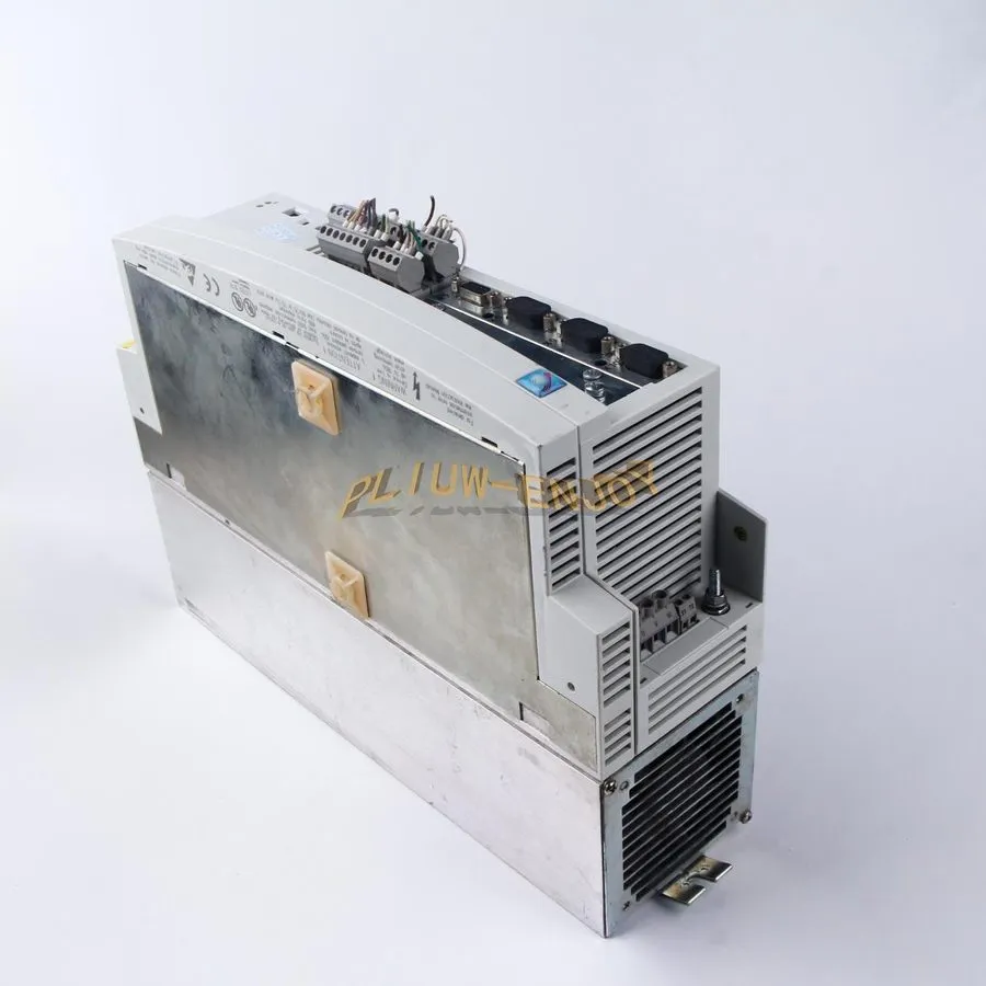 Сервопривод Lenze Servo Drive EVS9324-ES