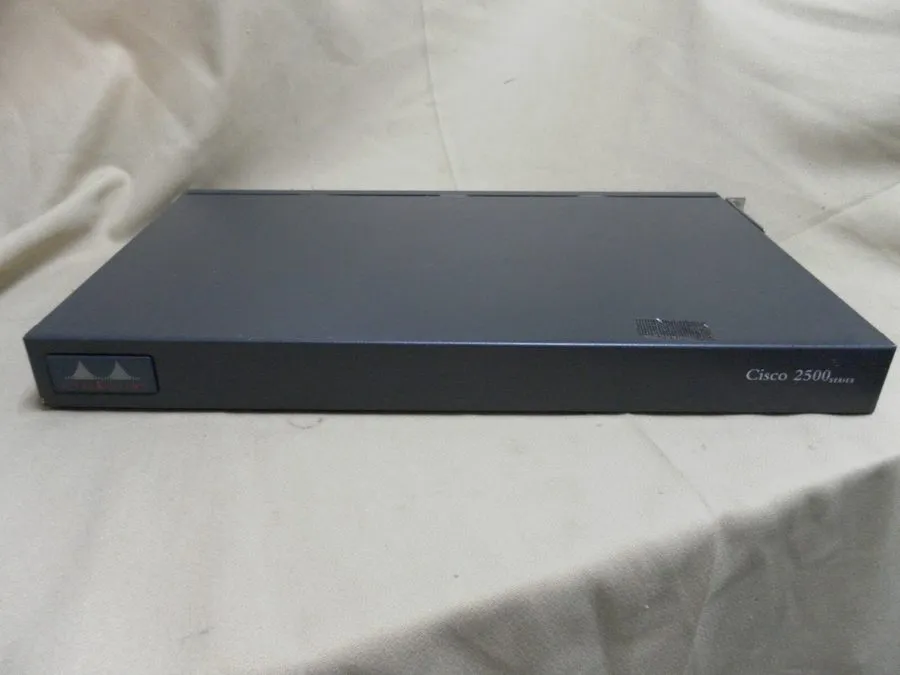 Маршрутизатор Cisco 2500 Series 2514 Enterprise Router Dual Serial
