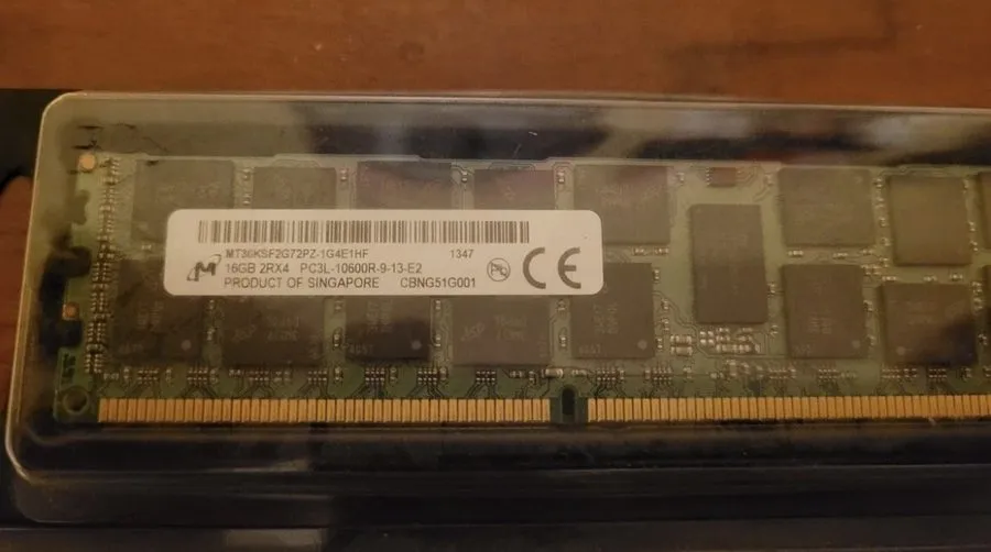 Модуль памяти Micron 32GB(16GBx2) 2Rx4 PC3L-10600 DDR3-1333 Server RAM MT36KSF2G — фото лота 1
