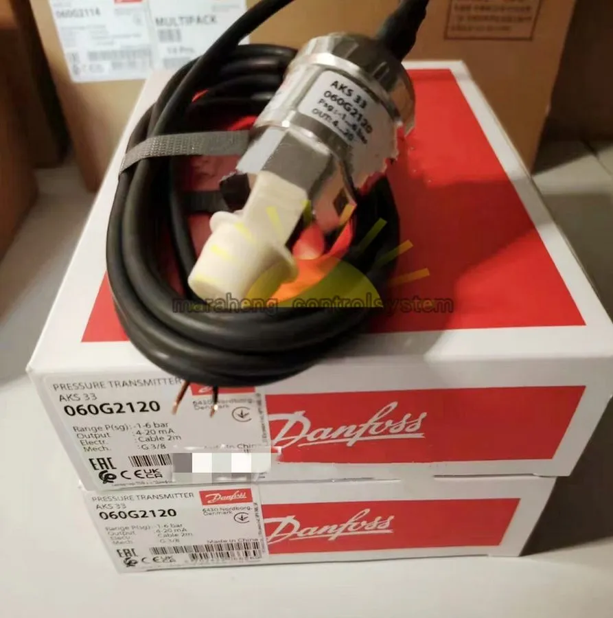 Датчик давления Danfoss AKS33 060G2120 pressure transmitter