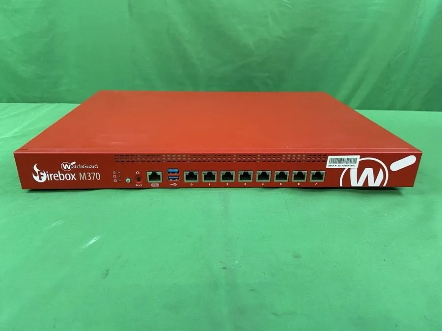 Межсетевой экран WatchGuard Firebox M370 WL6AE8 8-Port Network Security Applianc