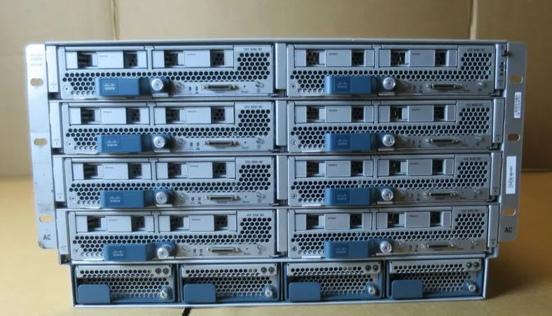 Сервер Cisco UCS5108 4x B200 M3 Blade Servers 8 x E5-2650 V2 2.6GHz 1024Gb RAM 1 — фото лота 1