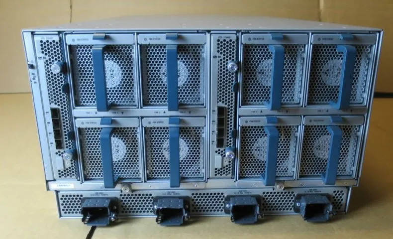 Сервер Cisco UCS5108 4x B200 M3 Blade Servers 8 x E5-2650 V2 2.6GHz 1024Gb RAM 1 — фото лота 2
