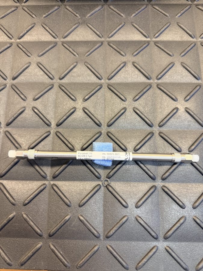 Хроматографическая колонка Agilent 693975-302T Poroshell 120 EC-C18 HPLC Column  — фото лота 1