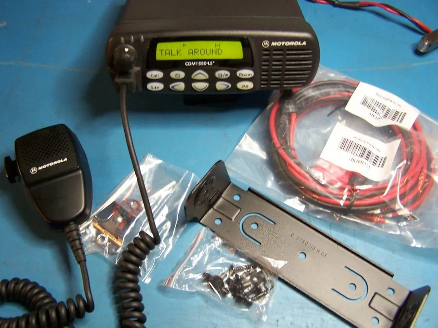 Радиостанция Motorola CDM1550 LS+ UHF 450-512MHz 25 Watt Excellent