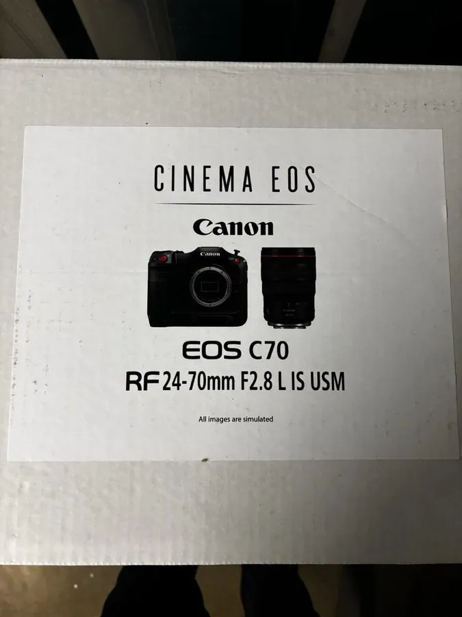 Объектив Canon EOS C70 Mirrorless Cinema Camera RF24-105mm F2.8 L IS USM Z Lens