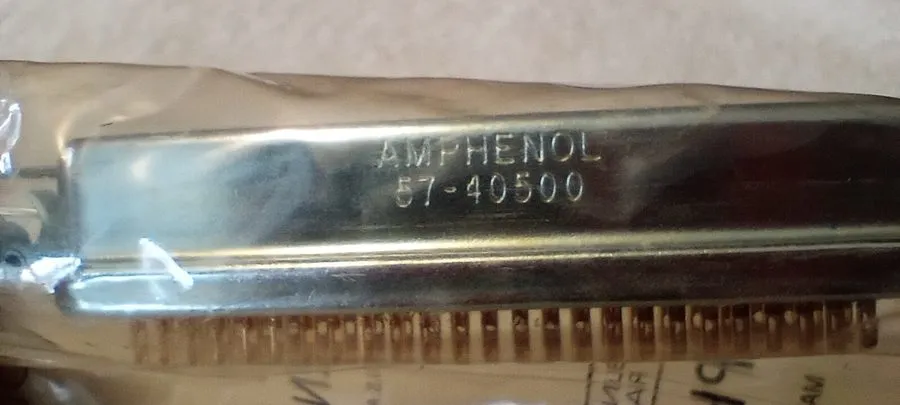 Разъём Amphenol 57-40500 Female Panel Rack Connector — фото лота 2