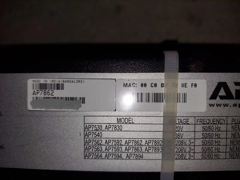 Блок розеток PDU APC Server Rack PDU Metered AP7862 Zero U, 5.7kW, 120V, 5-20