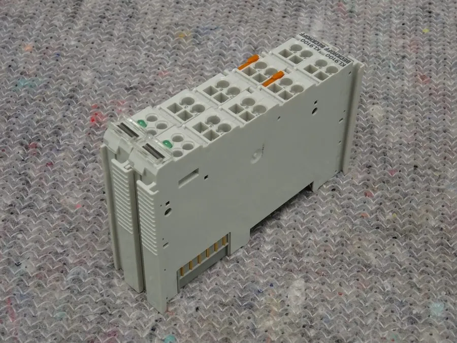 Модуль ввода-вывода Beckhoff KL9100 Voltage Supply Terminal, 24V DC 10A