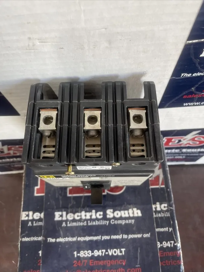 Автоматический выключатель Square D FCL34100 100A 480V 3 Pole Main Circuit Break