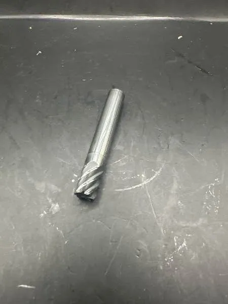 Режущий инструмент Niagara Cutter NJ28AN 5FL SE CC .015 Radius Carbide Alum End — фото лота 1