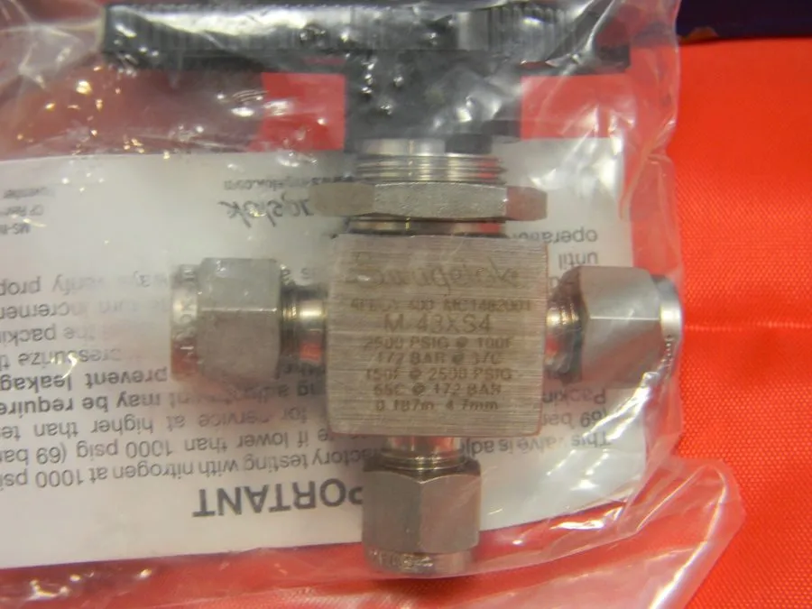 Клапан Swagelok M-43XS4 Alloy 400 1-Piece 40 Series 3-Way Ball Valve FNSP