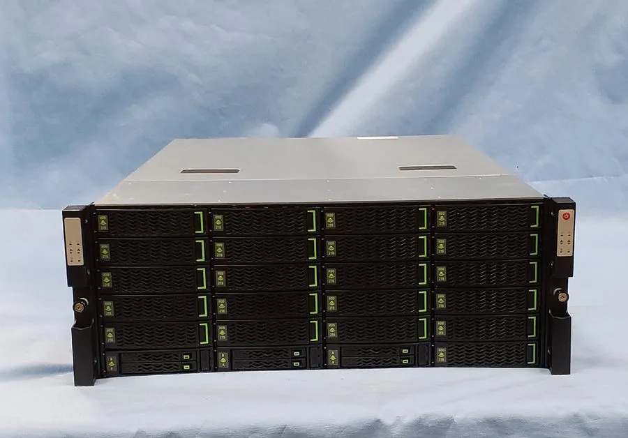 SSD-накопитель HP Nimble Storage SAN CS7000 21x 10TB SAS 6x 1.92TB SSD 16GB FC F — фото лота 1