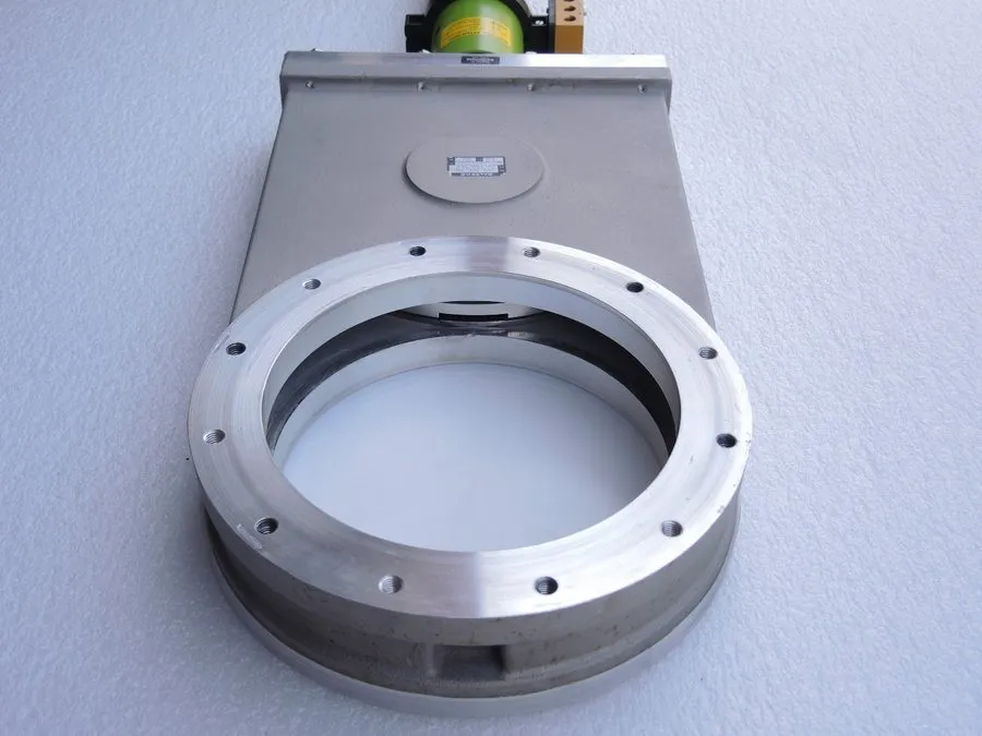 Клапан VAT F12-60042-320 Pneumatically Actuated High Vacuum Valve 8" Balzers SVV — фото лота 1