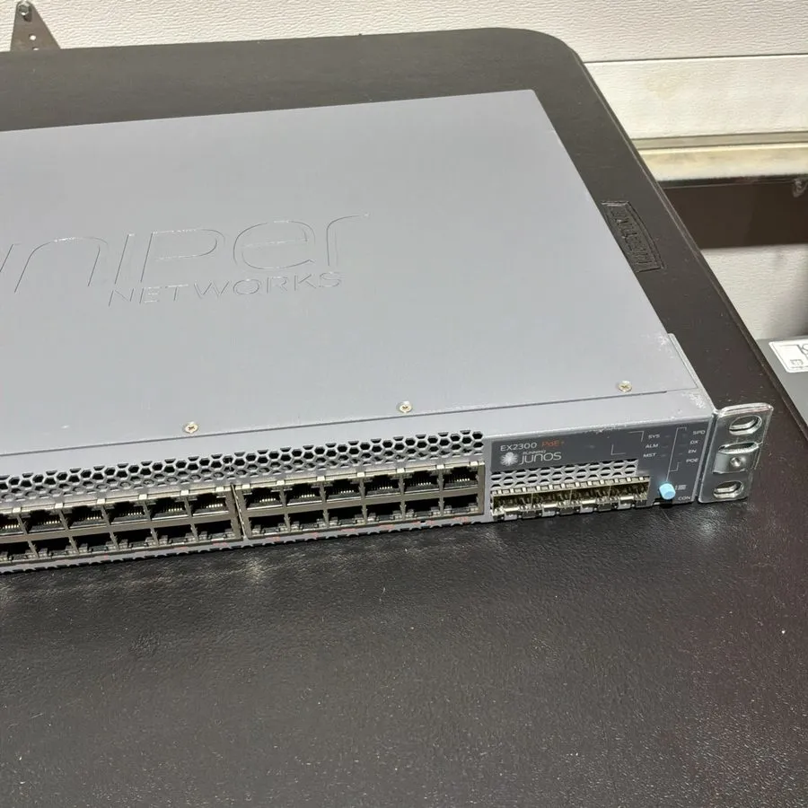 Коммутатор Juniper EX2300-24P 24-Port 1GBASE-T PoE+ 4x 1/10GbE SFP/SFP+ — фото лота 1