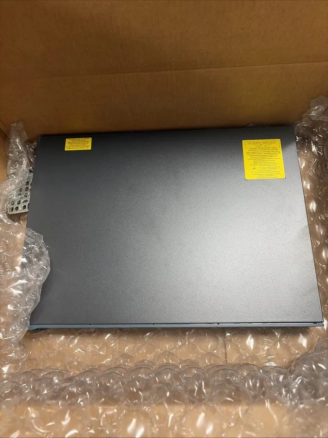 Коммутатор Switch cisco 2960 poe WS-C2960+ -L 24 PORTS WSC296024PCL