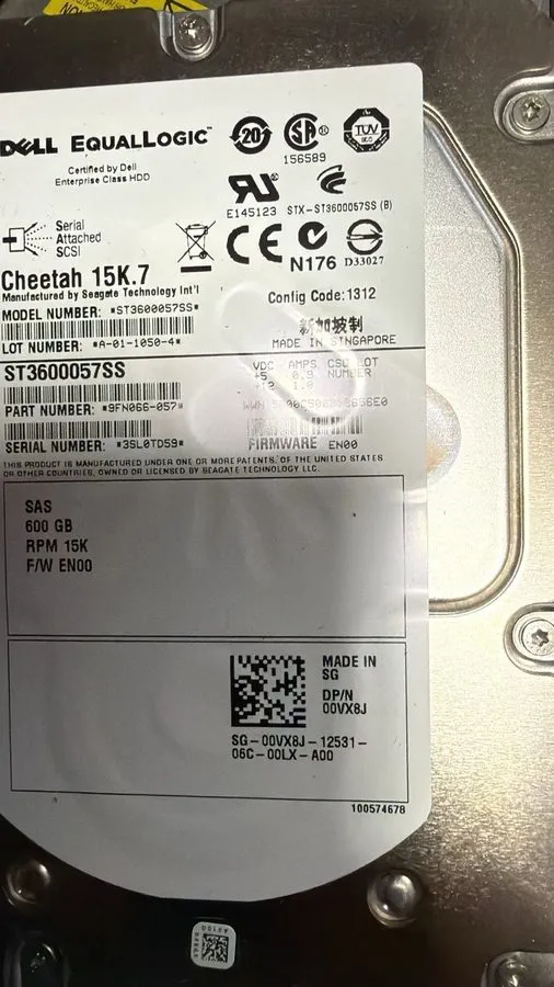 Жёсткий диск Dell Equallogic HDD 600GB 15K SAS 6GB 3.5" Hard Drive PS6200 PS6110 — фото лота 1