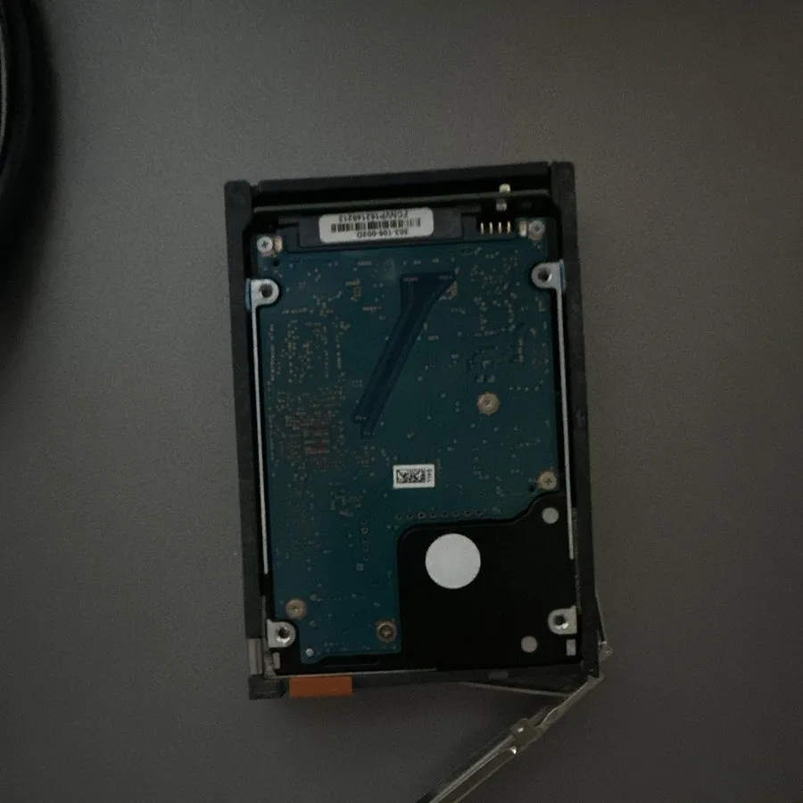 Жёсткий диск Toshiba AL14SEB090N 900GB 2.5" 12Gb/s 10K RPM SAS Hard Drive HDD