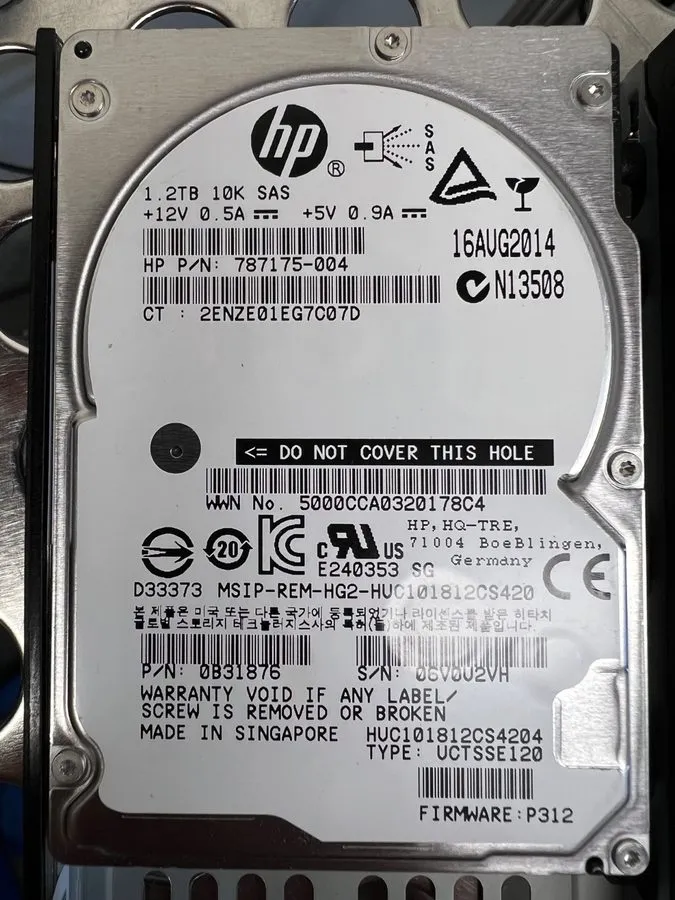 Жёсткий диск HP 787175-004 1.2TB 10K SAS 12Gb/s 2.5" Hard Drive HGST HUC101812CS
