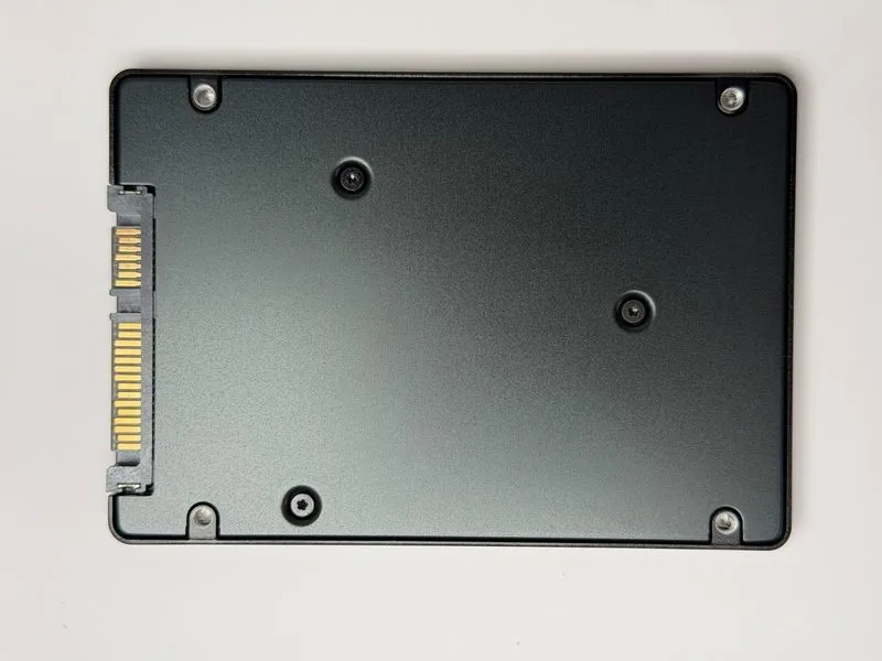SSD-накопитель Samsung PM863a 3.84TB 2.5" SSD SATA III Hard Drive MZ-7LM3T8N MZ7 — фото лота 2