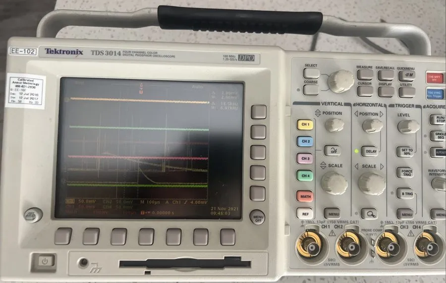 Осциллограф Tektronix TDS3014 100MHz 1.25GS/s 4CH Color Digital Phosphor Oscillo