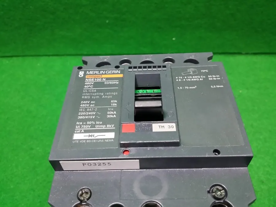 Автоматический выключатель MERLIN GERIN NENL34050 CIRCUIT BREAKER 50 A 3P 480V N