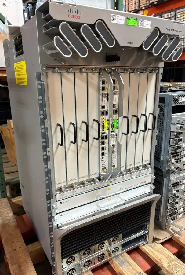 Маршрутизатор Cisco ASR-9010-AC-V2 Router 2x A9K-RSP880-TR 1 Year