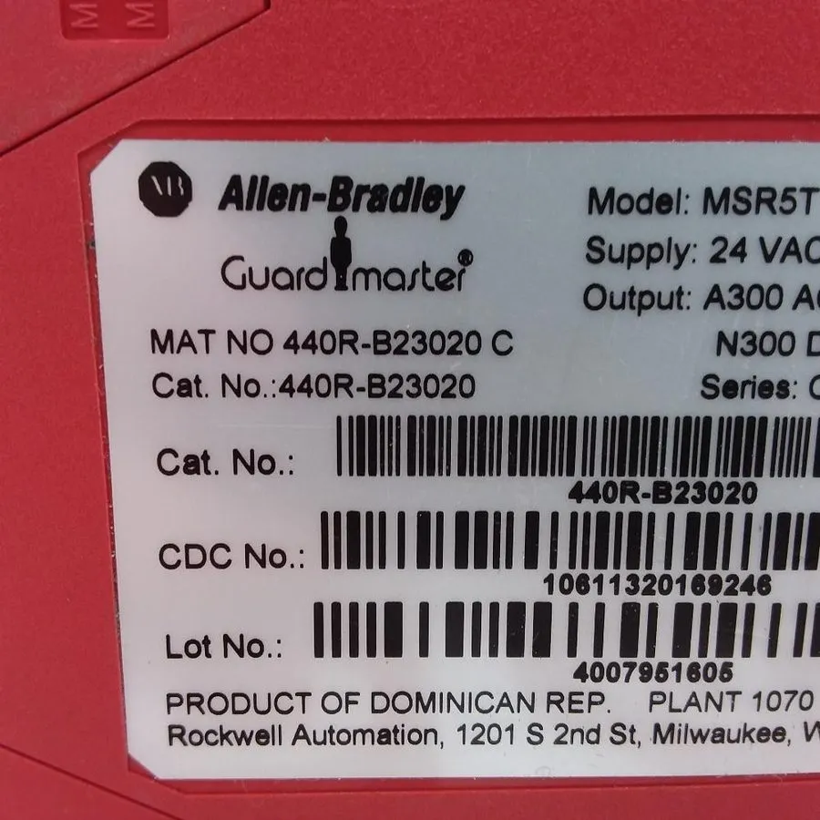 Реле безопасности MSR5T ALLEN BRADLEY 440R-B23020 GUARD MASTER MONITORING SAFETY