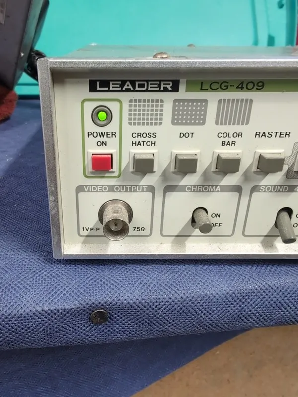 Тестер Leader Electronics Model LCG-409 NTSC Pattern Generator