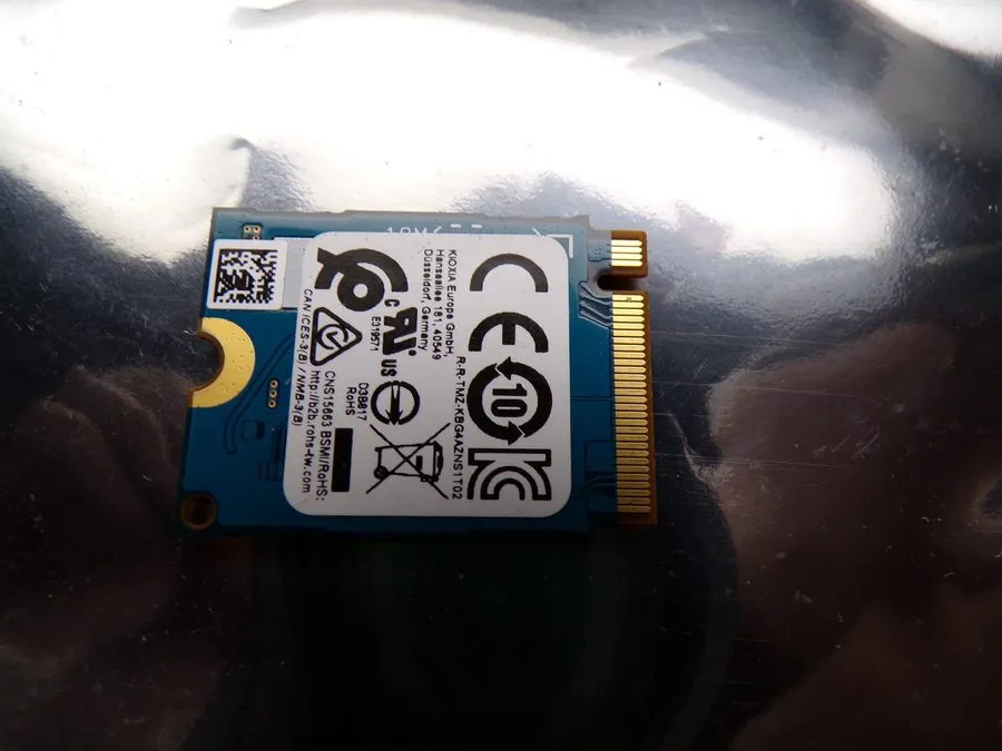 SSD-накопитель 512GB NVMe SSD M.2 2230 KIOXIA BG4 KBG40ZNS512G PCIe Gen3 Excelle