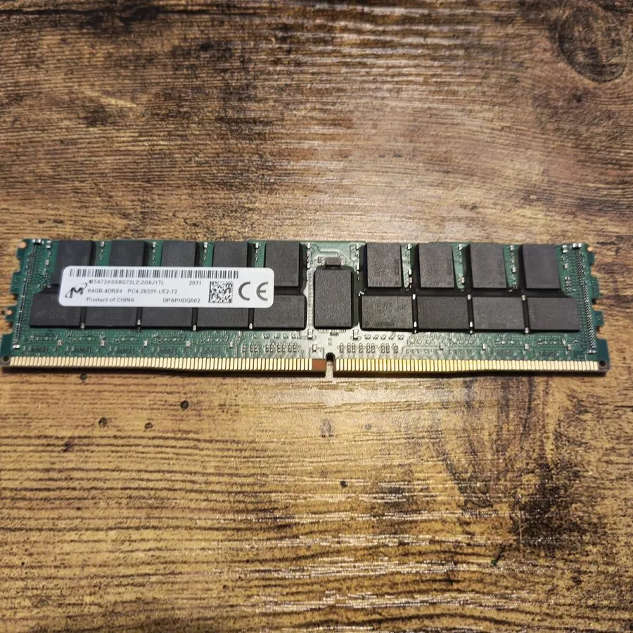 Модуль памяти Micron 64GB DDR4 2933 Server LRDIMM RAM 4DRx4 PC4-2933Y-LE Server 