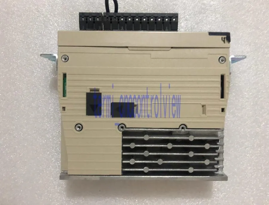 Сервопривод Yaskawa Servo Drive SGDV-R70A11A001000