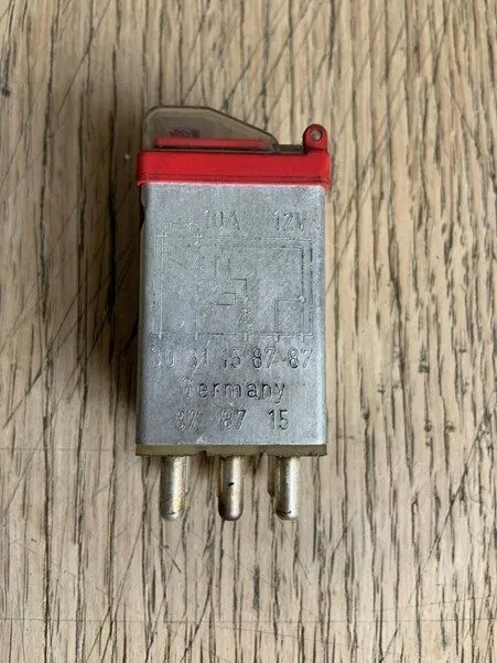 Реле защиты 2015400845, Mercedes W123 W124 W126 W201 Over Voltage Protection OVP