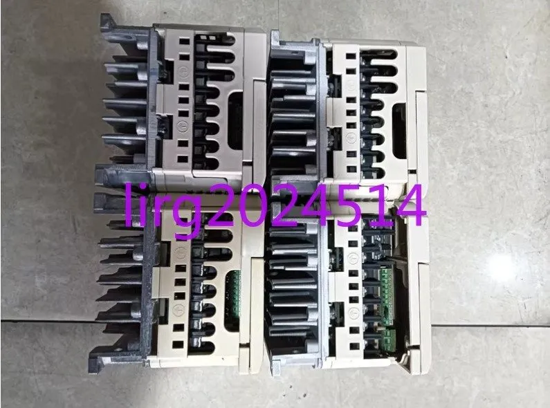 Привод Yaskawa V1000 series CIMR-VB4A0002BBA 0.75KW/0.4KW 380V