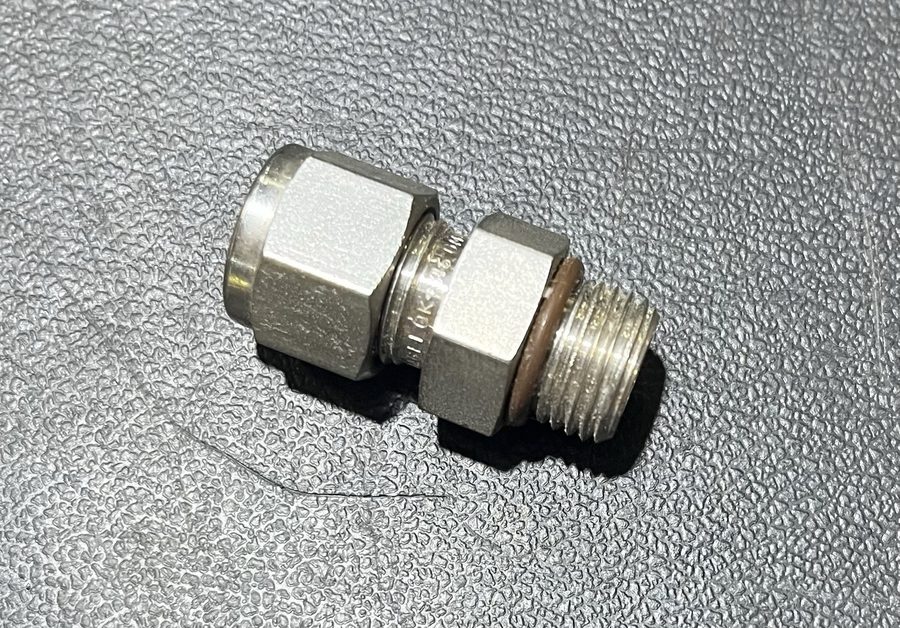 Фитинг Swagelok SS-600-1-6ST Stainless Steel Swagelok Tube Fitting FNSP — фото лота 1