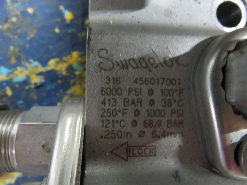 Датчик давления ROSEMOUNT PRESSURE TRANSMITTER 3051CD2A02A1AH2B3M5 10.5-55VDC 4-