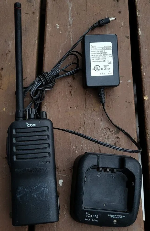 Радиостанция Icom IC-F14 VHF 136-174 16 CH 5W