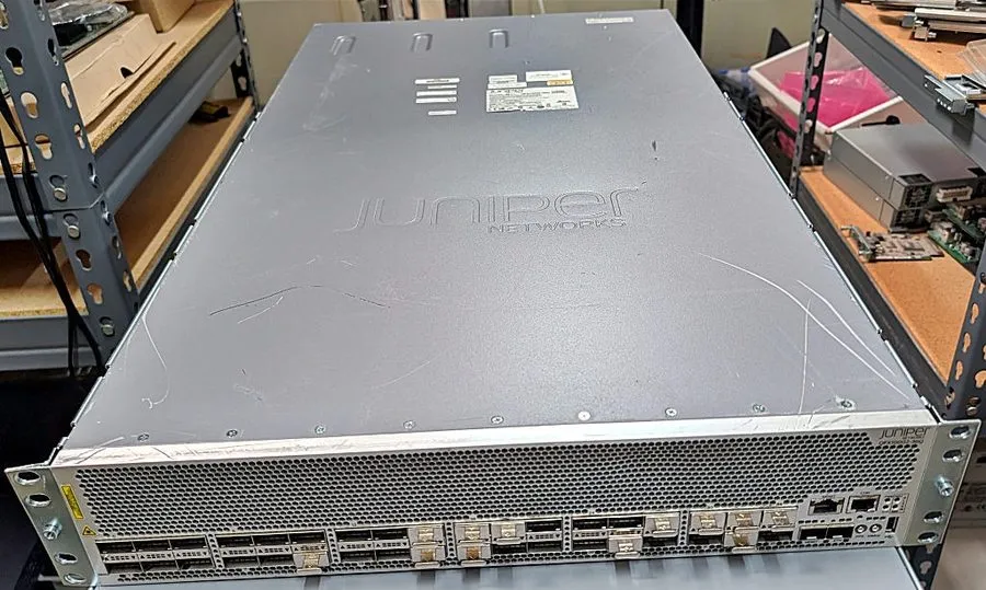 Коммутатор Juniper QFX10002-36Q 36port 40G QSFP+ 24x100G QSFP28 Ethernet Switch