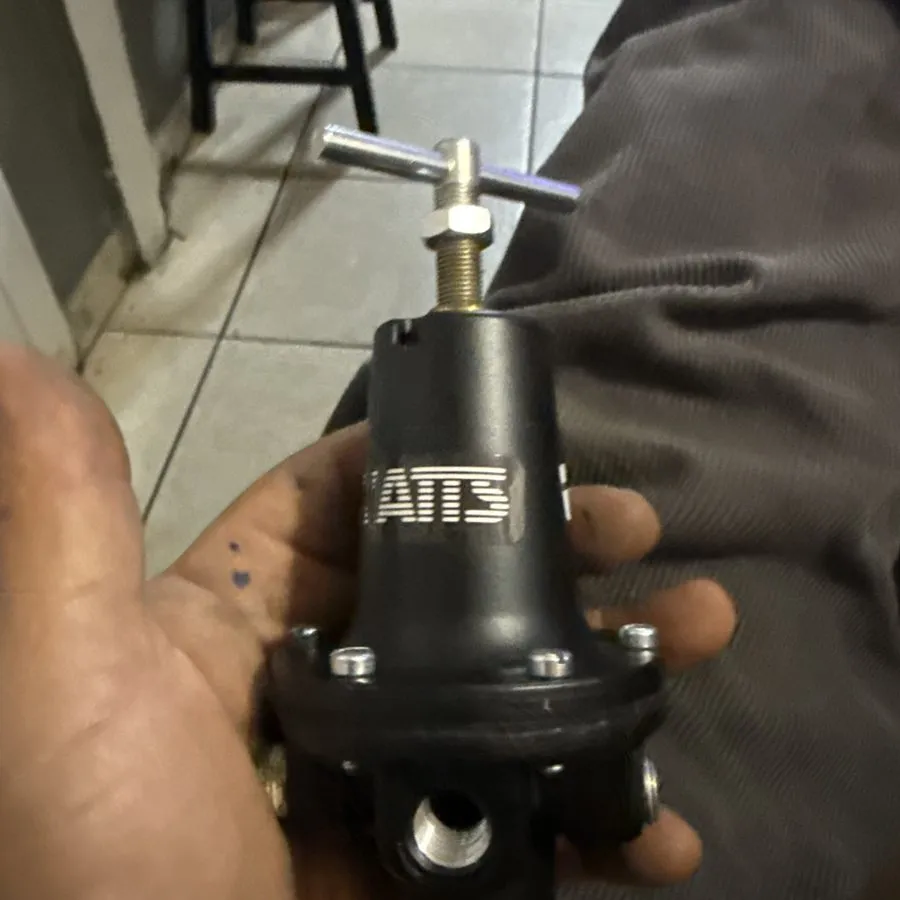 Регулятор давления Parker Watts Pneumatic Regulator R119-02C Size 1/4 Max 300 PS