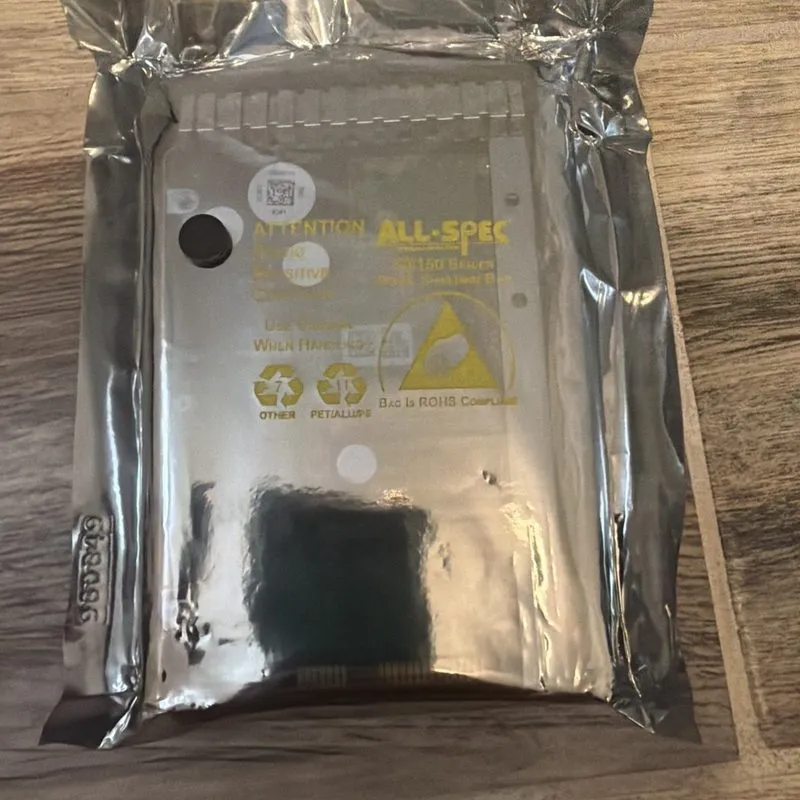 Сервер H.G.S.T 1.2TB HUC101812CS4200 10K 12Gb/s SAS 2.5'' Server Hard Drive — фото лота 4