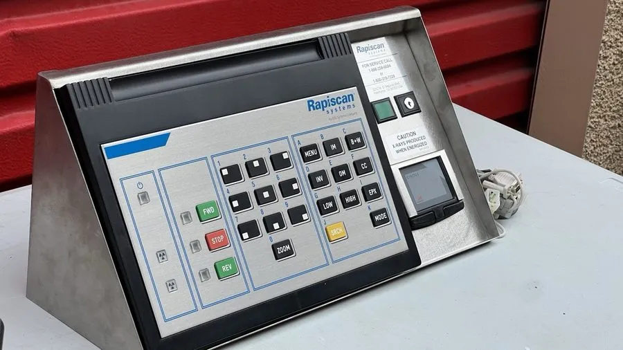 Оборудование видеонаблюдения Rapiscan Systems X-Ray Baggage Scanner Operator Con — фото лота 2