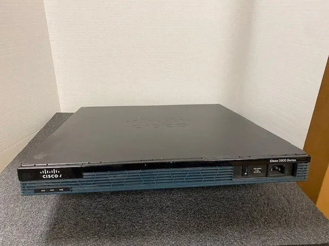 Маршрутизатор CISCO 2901 2-Port Gigabit Integrated Services Router CISCO2901/K9