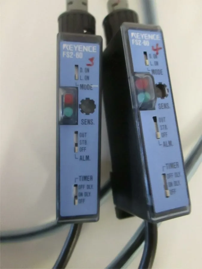 Фотоэлектрический датчик Keyence FS2-60 Fiber Photoelectric Sensor