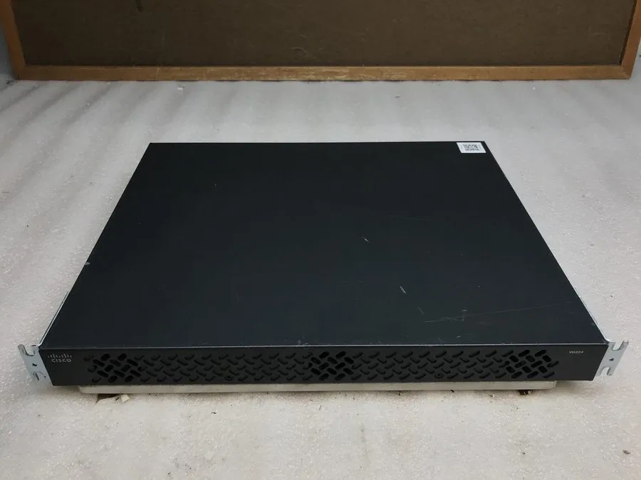 Маршрутизатор Cisco VG224 24-Port Analog Voice VoIP Gateway 10/100 Ethernet Rack