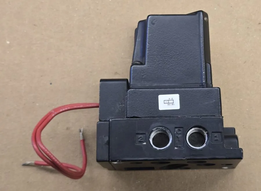 Пневмоцилиндр Parker HHB2005001 Pneumatic Cylinder 35-150PSIG 110/120V 7.2W — фото лота 1