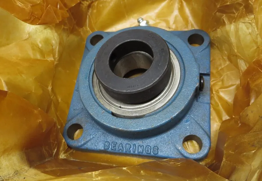 Подшипник SLF1-1/4 EC 1-1/4" Bore Self Lube NSK RHP 4 Bolt Square Flange Cast Ir — фото лота 1