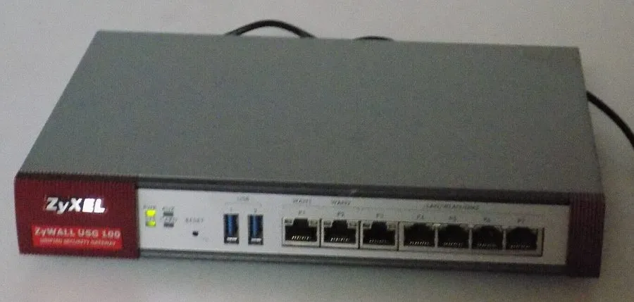 Шлюз безопасности Zyxel Zywall USG 100 Unified Security Gateway Zyxel USG100